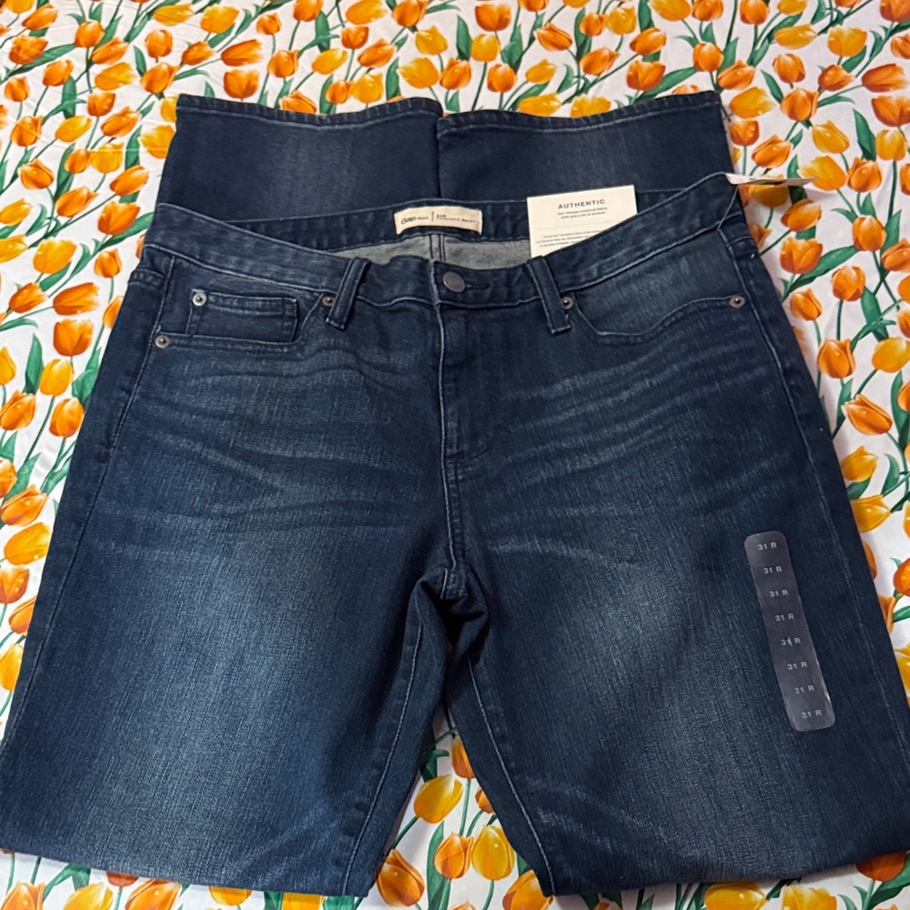 GAP Authentic Perfect Boot Jeans, Size 31R, NWT, MAKE AN OFFER!!!